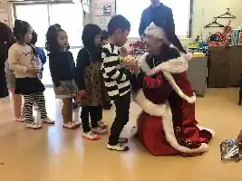 2018年 サンタと園児たち